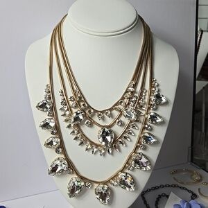 Gold-toned rhinestones super shiny  muilt stard necklace